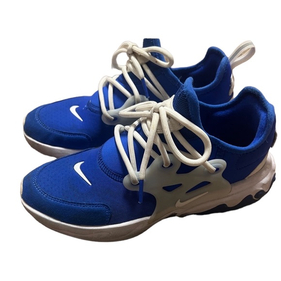 Nike Shoes - 💙 Womens 8 Nike react shoes 💙
